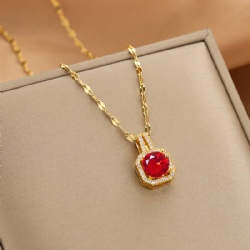 Fashion necklace