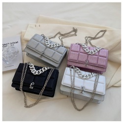 Middle size lady bags